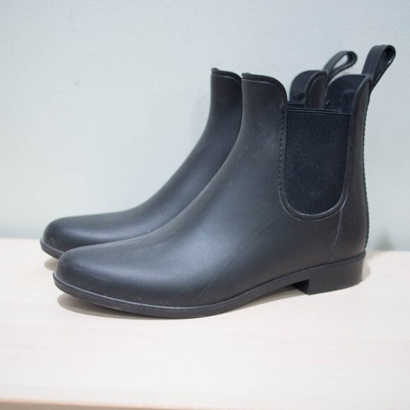 Sam Edelman Tinsley Rubber Ankle Boots 8M - Picture 1 of 7